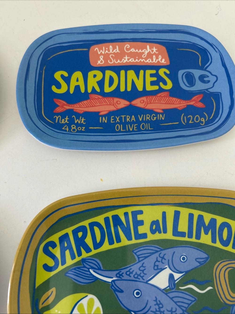 Set of 4 Vintage-Style Sardine & Fish Appetizer Trays Coastal Life Melamine NEW - Picture 4 of 15